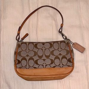 COACH small zipper purse